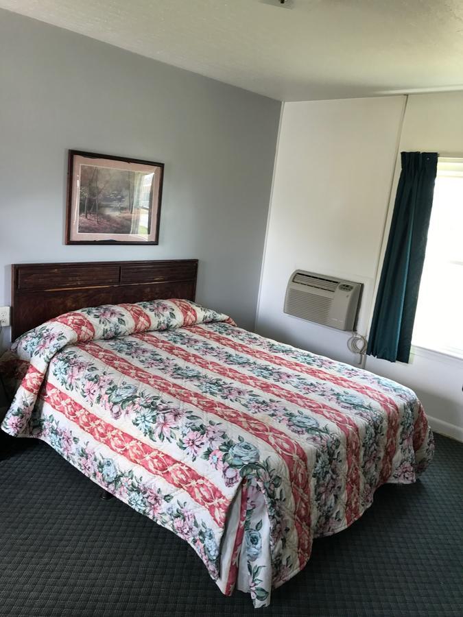 פרונט רויאל Blue Ridge Motel מראה חיצוני תמונה