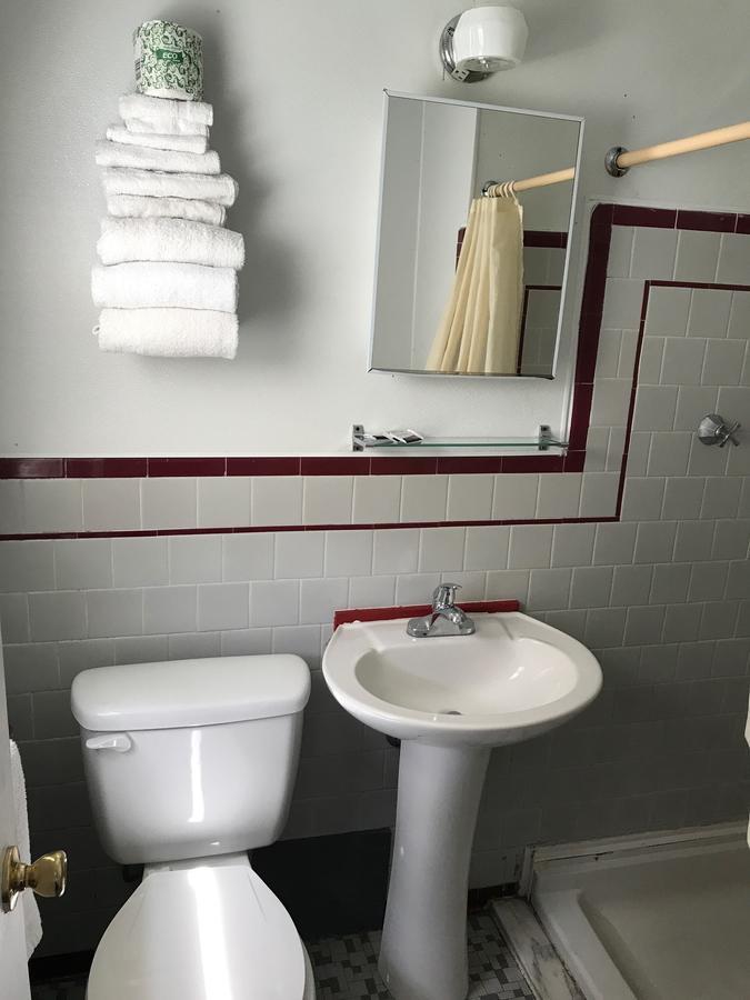 פרונט רויאל Blue Ridge Motel מראה חיצוני תמונה